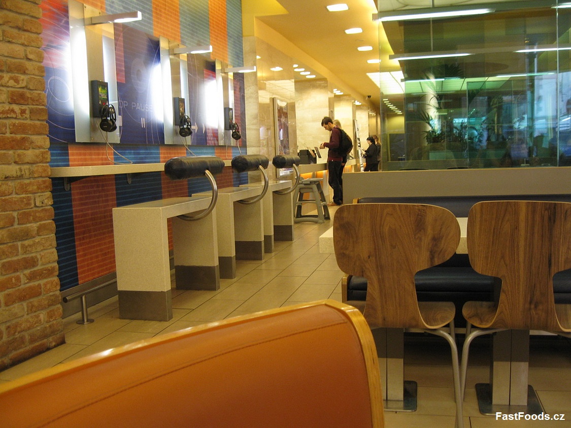 McDonald´s - V. Ker. Régiposta U. 10, Budapešť, Maďarsko