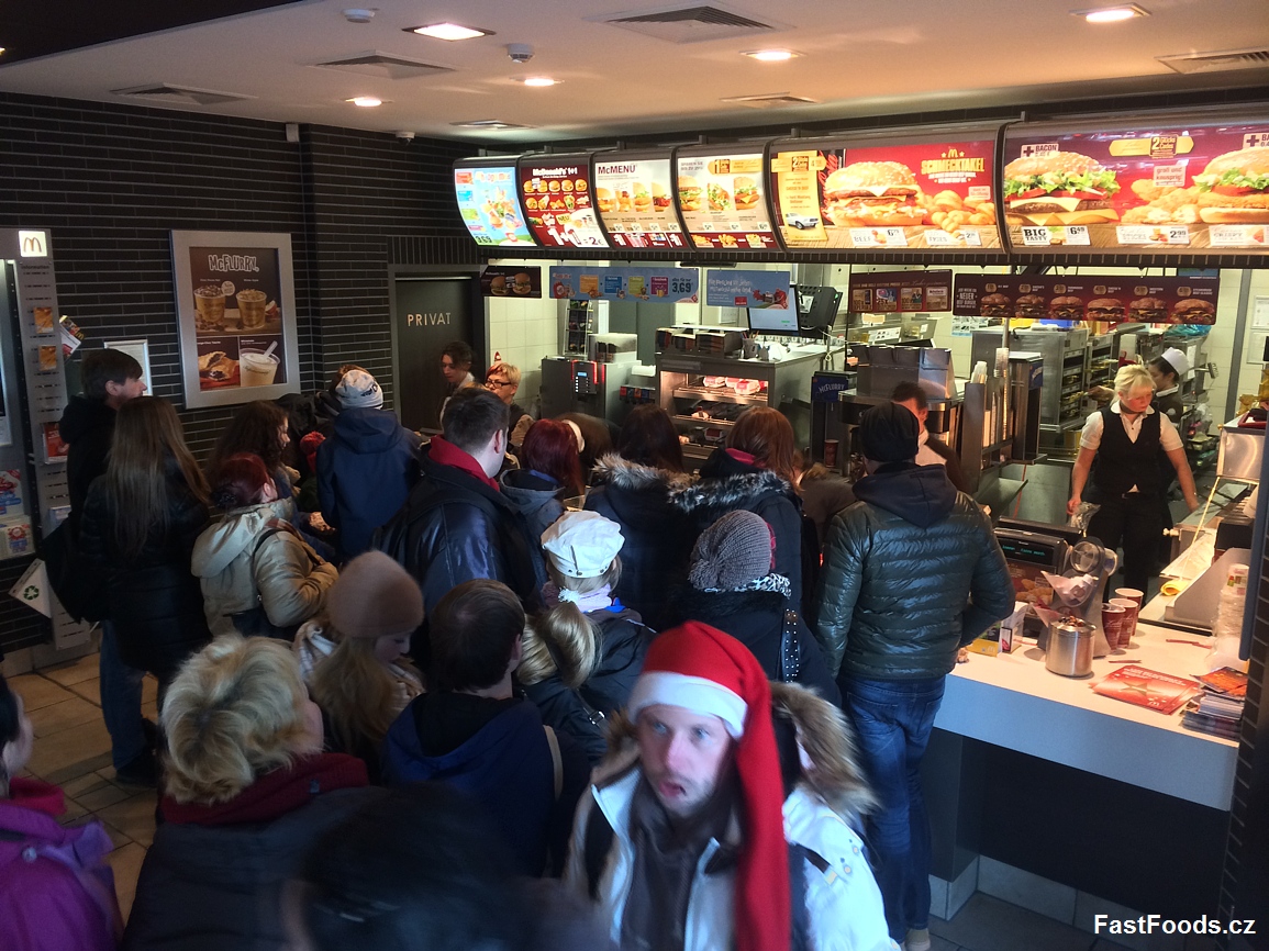 mcdonalds prager strasse dresden 01